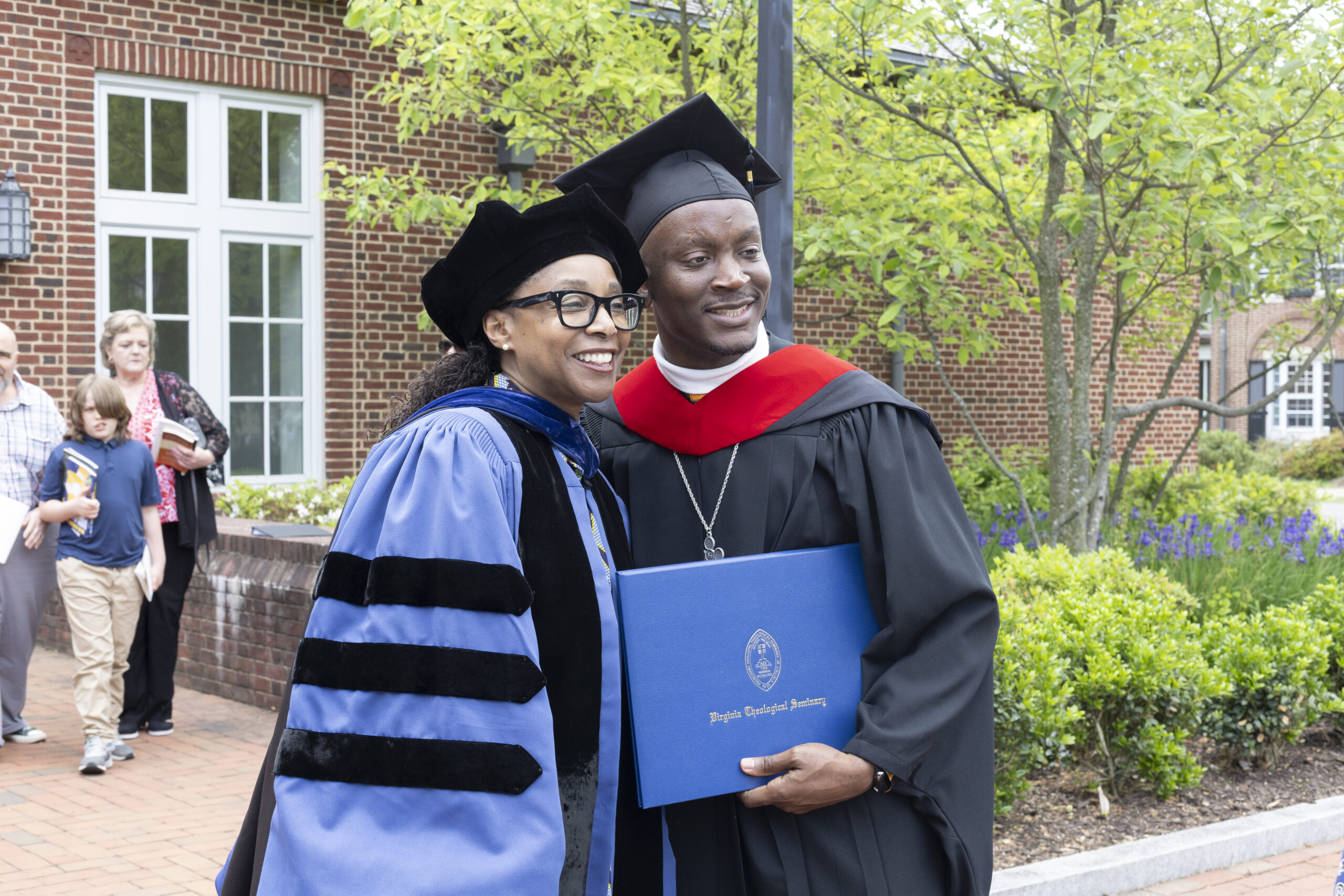 Commencement 2025-24